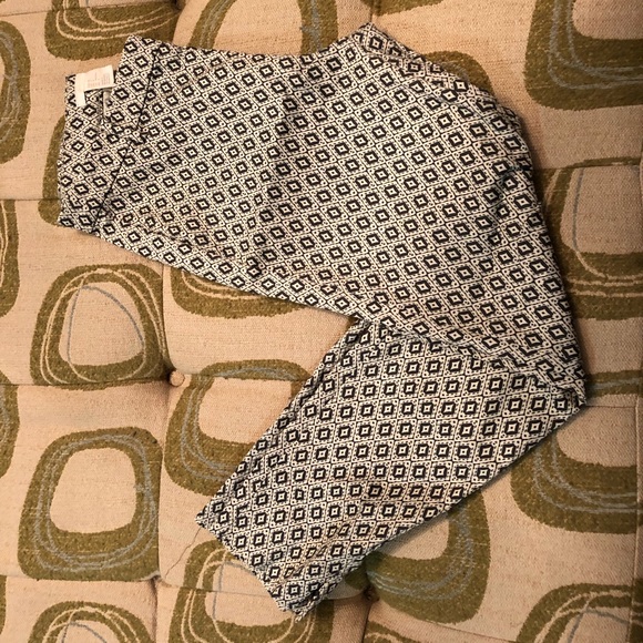 H&M black and white Design slacks - Picture 2 of 5